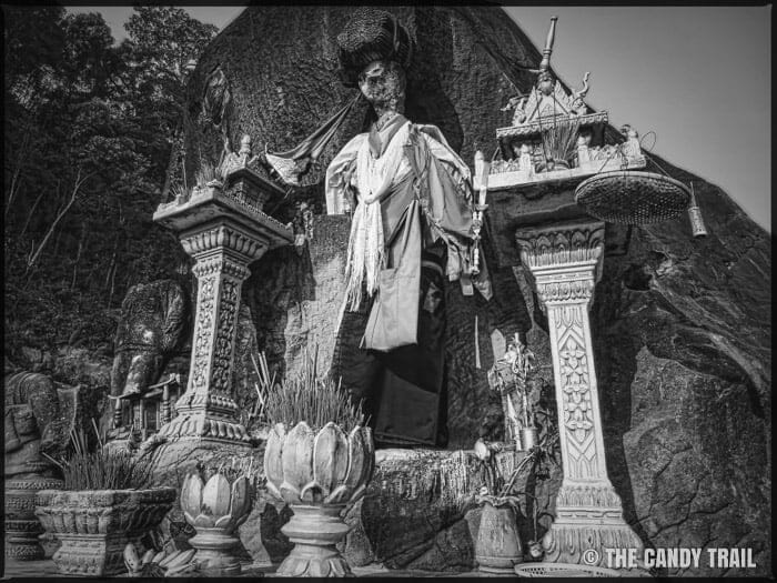 headless statue khmer rouge